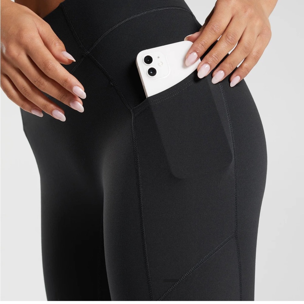 GYMSHARK WHITNEY EVERYDAY POCKET LEGGING